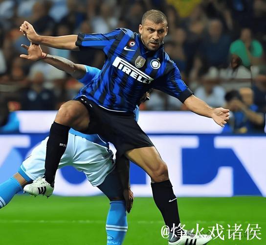 58岁意大利名宿佐拉现场观战卡利亚里vs国米 58岁意大利名宿佐拉现场观战卡利亚里vs国米