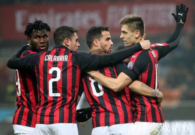 58岁意大利名宿佐拉现场观战卡利亚里vs国米 58岁意大利名宿佐拉现场观战卡利亚里vs国米